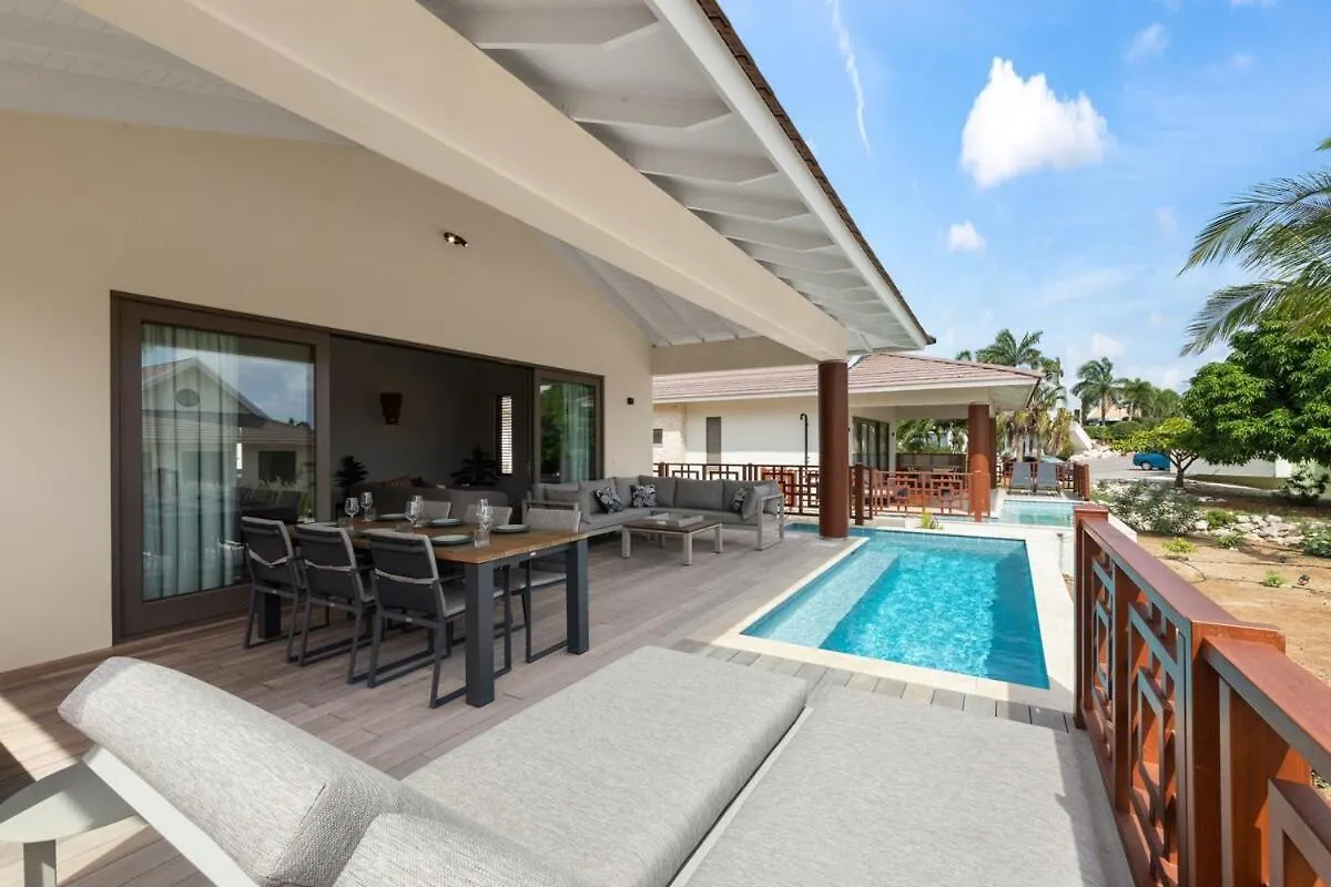 Jazmyn - Blue Bay Resort Curacao Willemstad