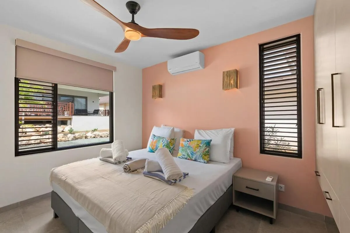 Jazmyn - Blue Bay Resort Curacao Willemstad